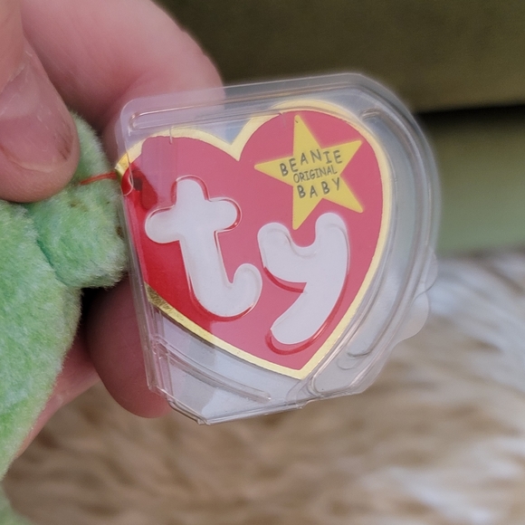 Ty Beanie Baby Kicks Soccer Color Green Size 9" NWT - Picture 3 of 8